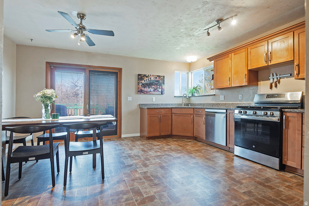 5906 W JARGON WAY Salt Lake City, UT 84118