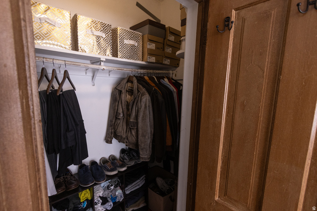 2660 S JEFFERSON AVE Ogden, UT 84401