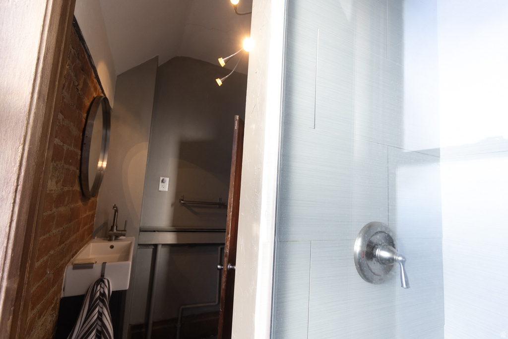 2660 S JEFFERSON AVE Ogden, UT 84401