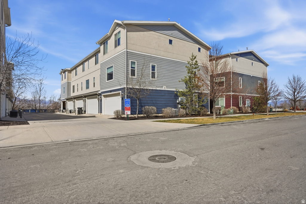 14696 S RISING STAR WAY Bluffdale, UT 84065