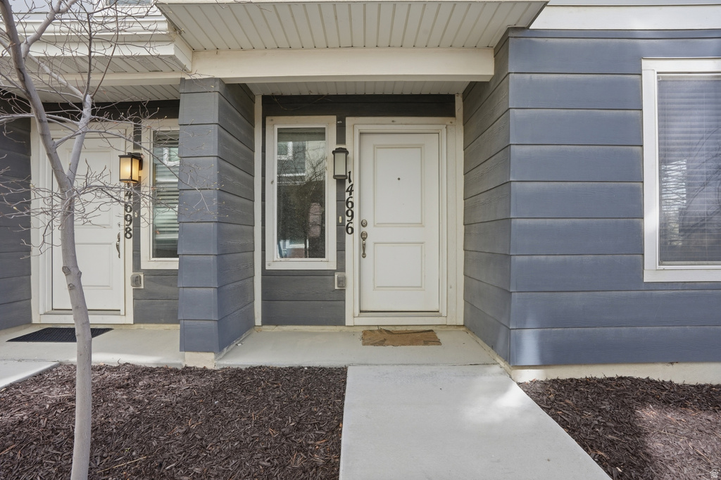 14696 S RISING STAR WAY Bluffdale, UT 84065