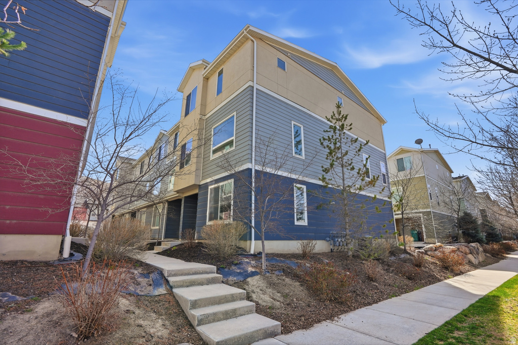 14696 S RISING STAR WAY Bluffdale, UT 84065