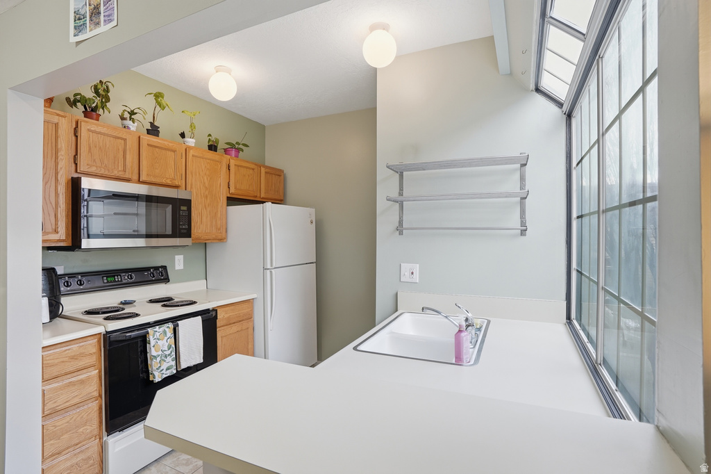 5449 S COASTAL CT Salt Lake City, UT 84123