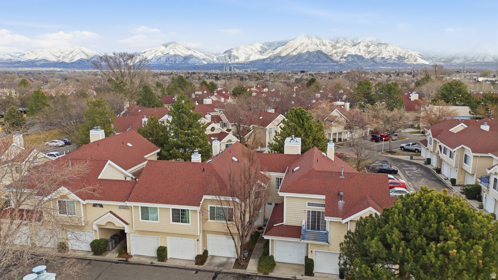 5449 S COASTAL CT Salt Lake City, UT 84123