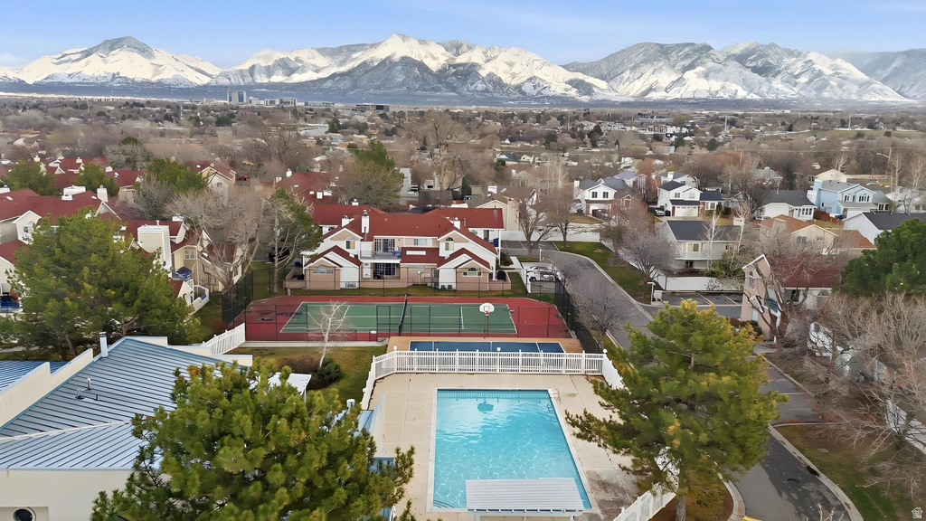 5449 S COASTAL CT Salt Lake City, UT 84123