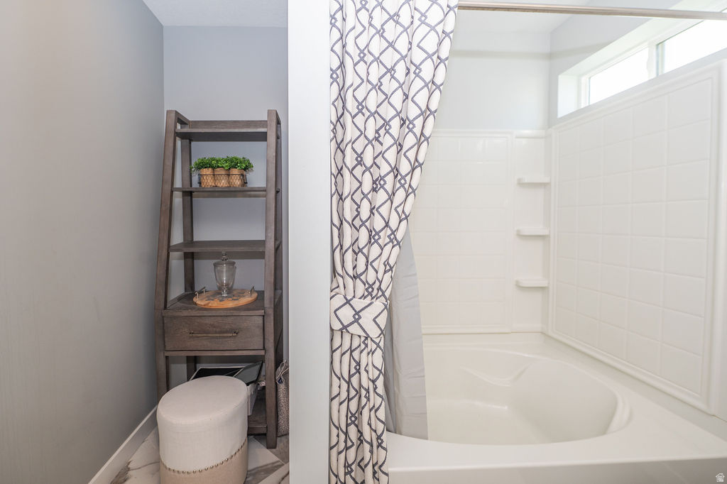 3922 S 2950 W West Haven, UT 84401