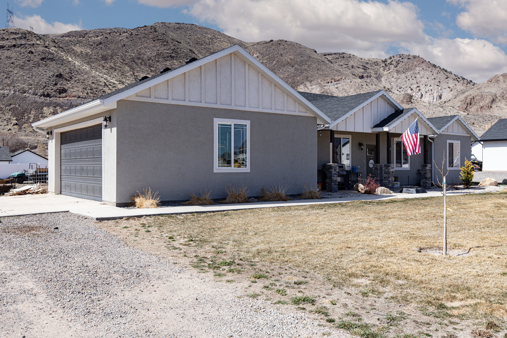 851 N 280 E Elsinore, UT 84724