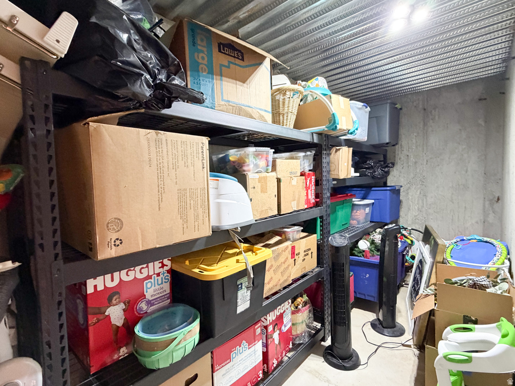 2316 N 3825 W Plain City, UT 84404