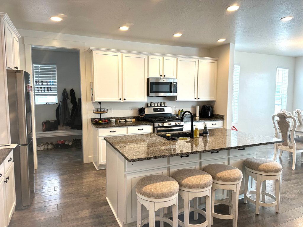 645 W LAFAYETTE ST Stansbury Park, UT 84074