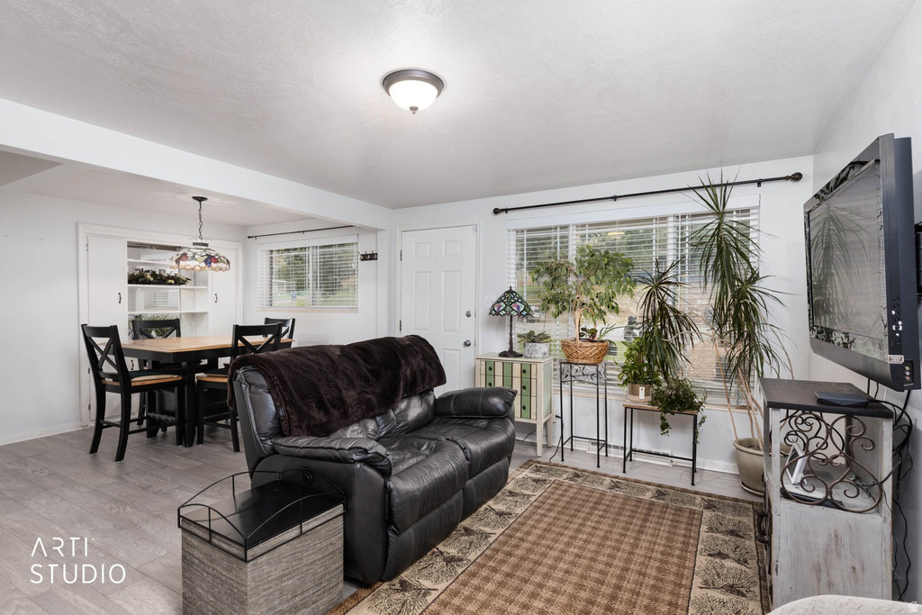 915 HISLOP DR Ogden, UT 84404