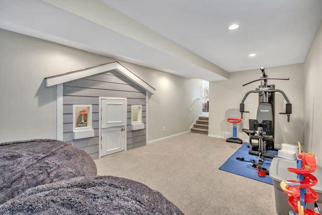 462 S PITFORD DR Centerville, UT 84014