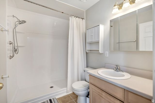 462 S PITFORD DR Centerville, UT 84014