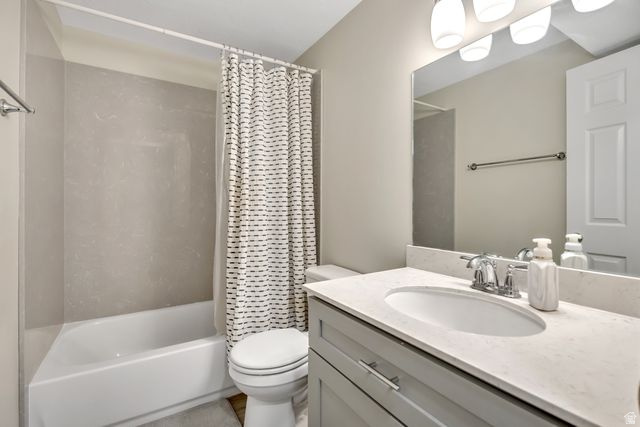 462 S PITFORD DR Centerville, UT 84014