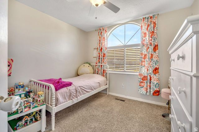 462 S PITFORD DR Centerville, UT 84014