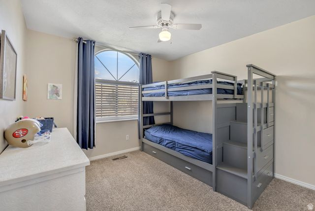 462 S PITFORD DR Centerville, UT 84014