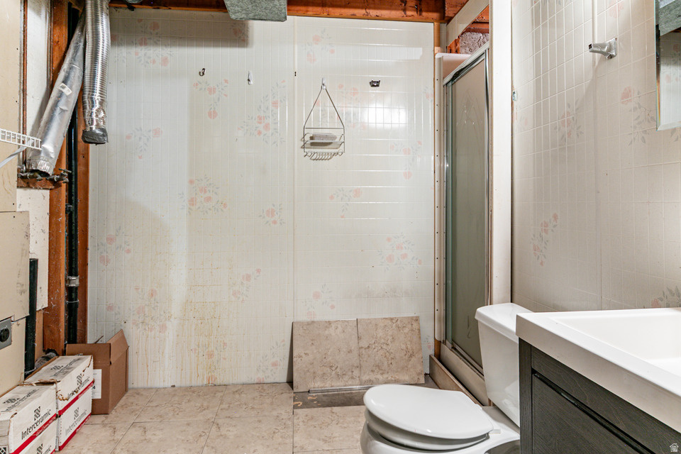 150 E 600 N #18 Kaysville, UT 84037