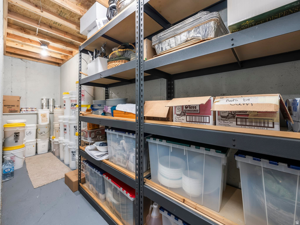 6767 W 10205 N Highland, UT 84003