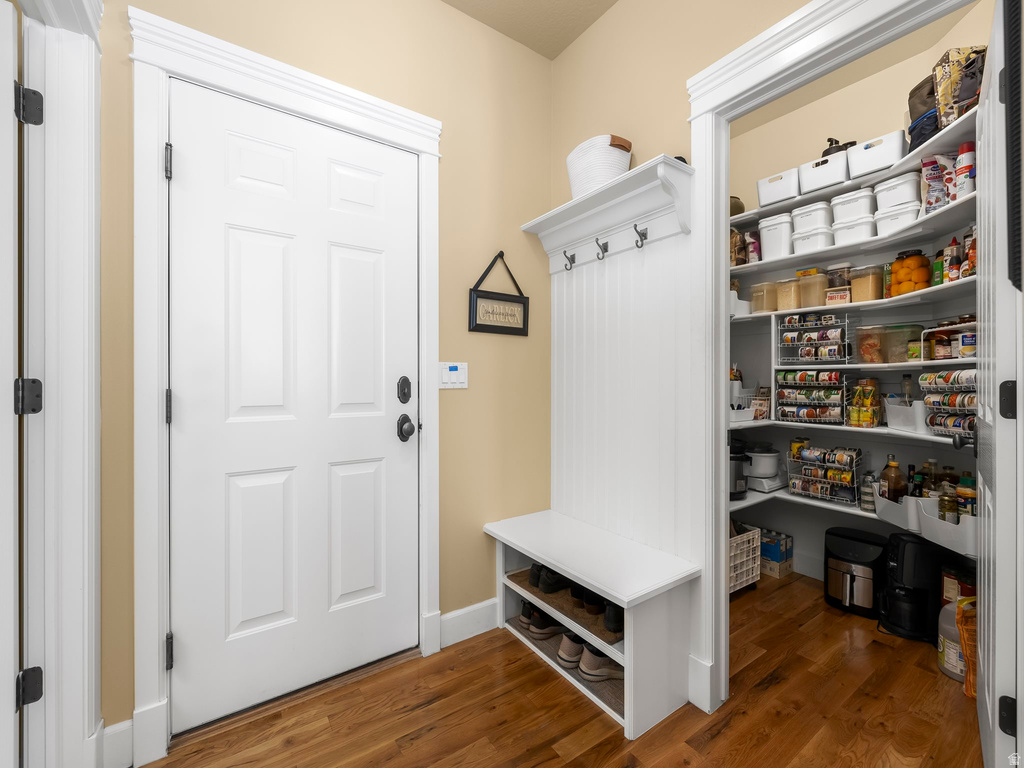 6767 W 10205 N Highland, UT 84003