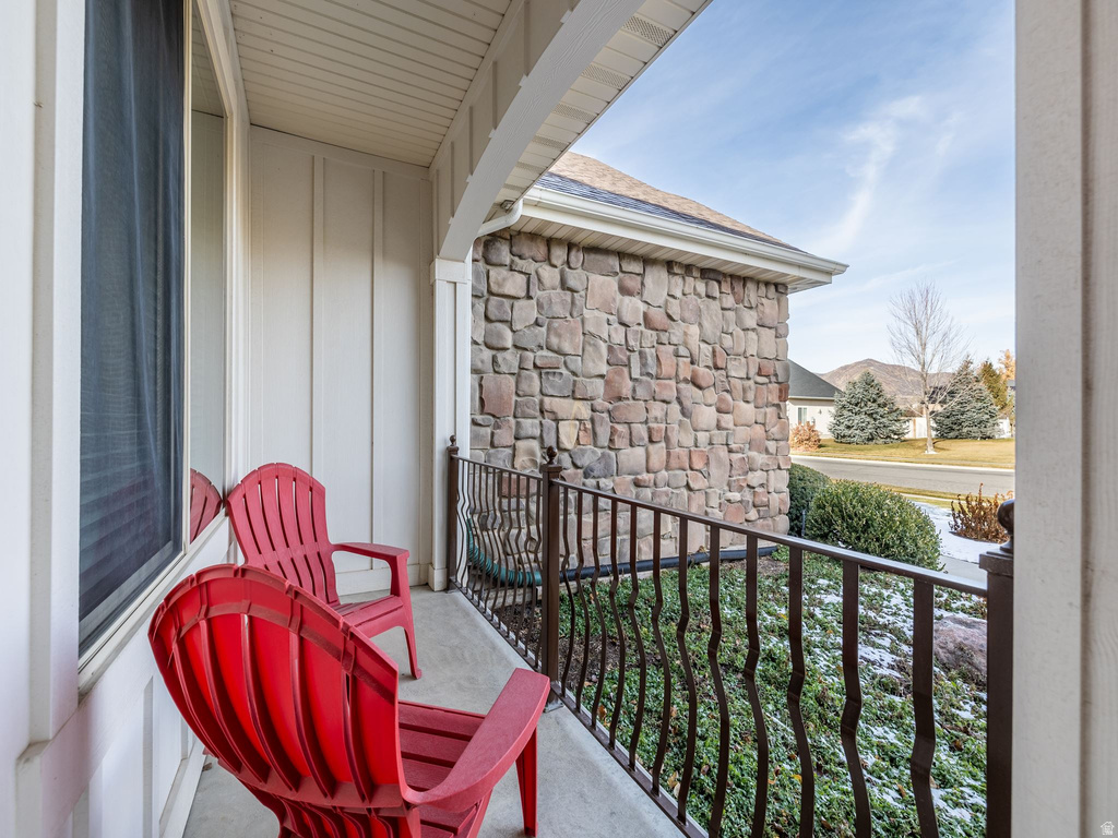 6767 W 10205 N Highland, UT 84003