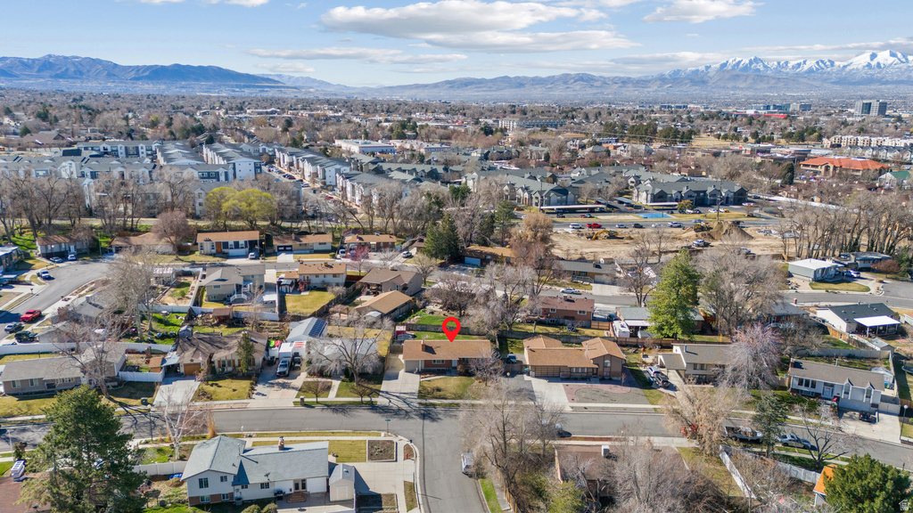 876 E CHARIOT DR Sandy, UT 84094