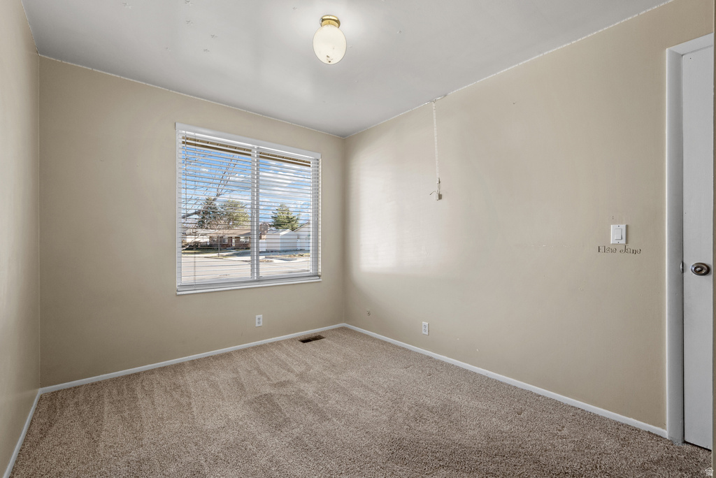 876 E CHARIOT DR Sandy, UT 84094