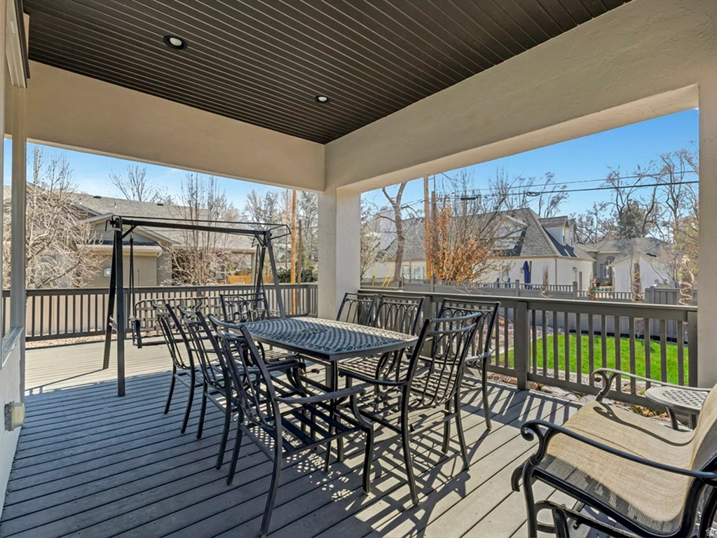 1932 E CHARLESTON LN Holladay, UT 84121