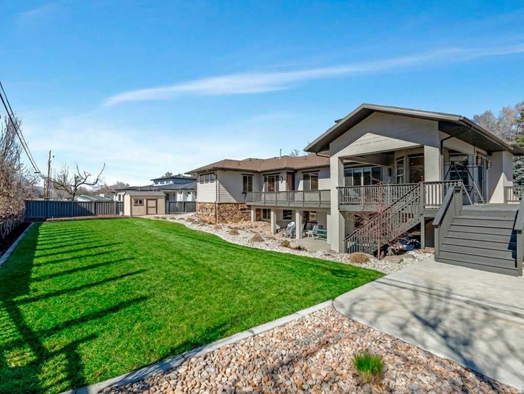 1932 E CHARLESTON LN Holladay, UT 84121