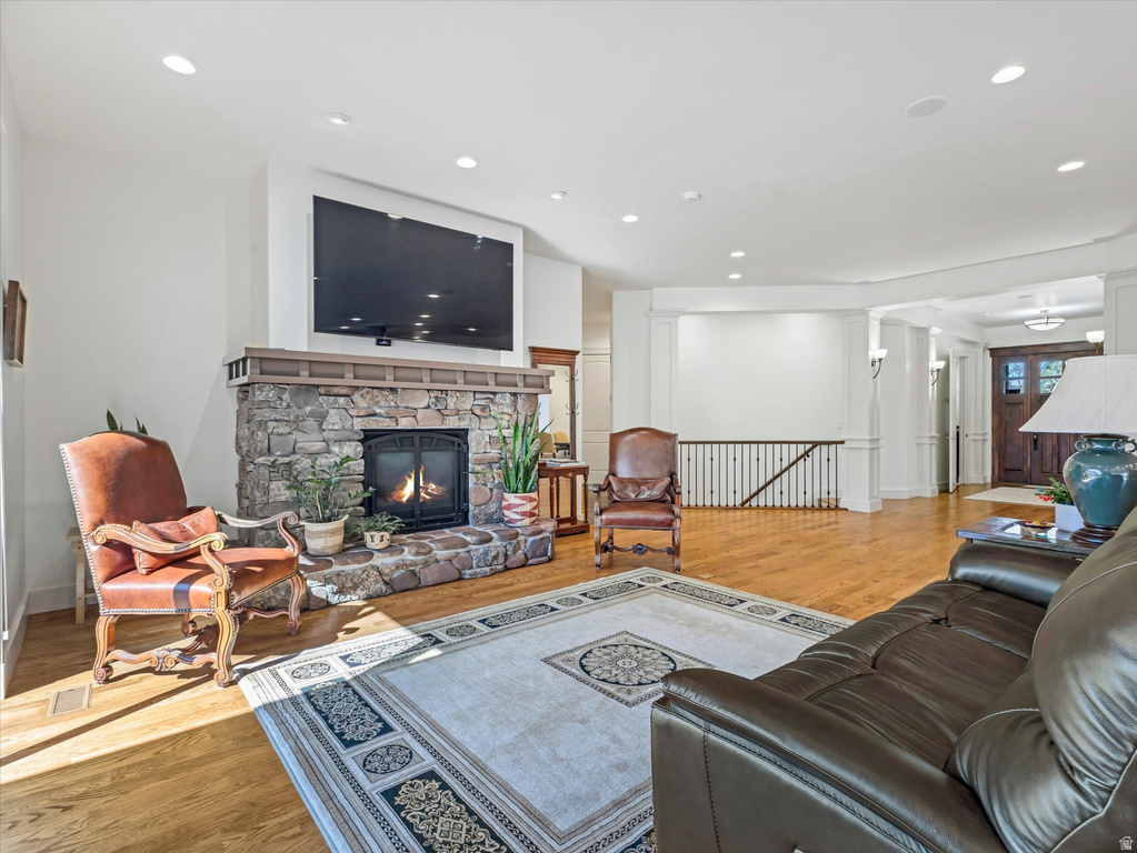 1932 E CHARLESTON LN Holladay, UT 84121