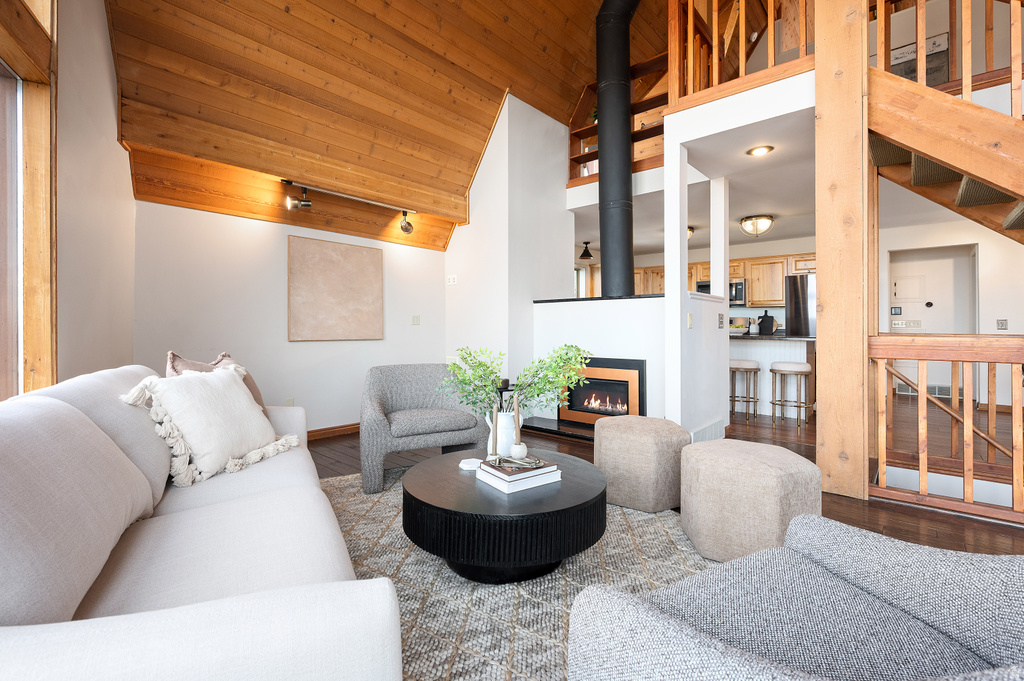 3727 S 400 E Bountiful, UT 84010