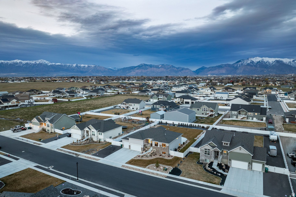 3664 S 5400 W #13 Hooper, UT 84315