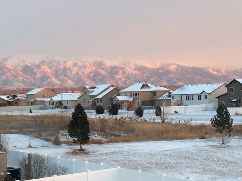 4641 W 5675 S Hooper, UT 84315