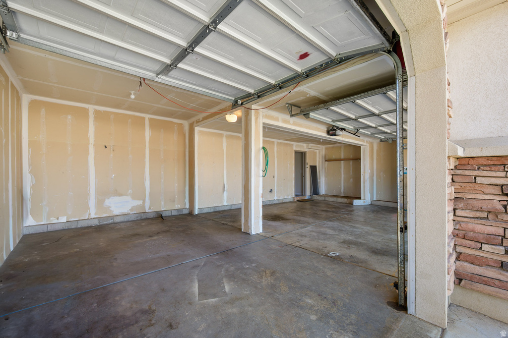 4641 W 5675 S Hooper, UT 84315