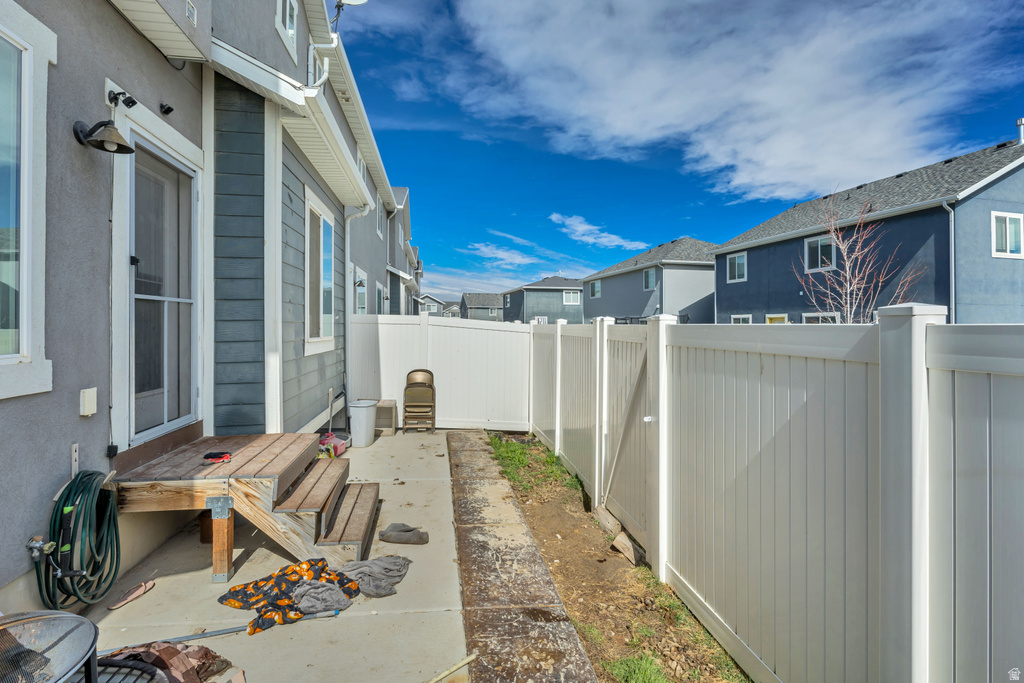 7560 N HUTCH LN Eagle Mountain, UT 84005