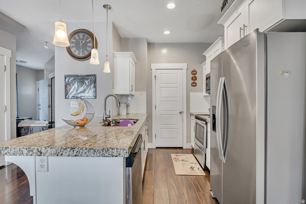 7560 N HUTCH LN Eagle Mountain, UT 84005