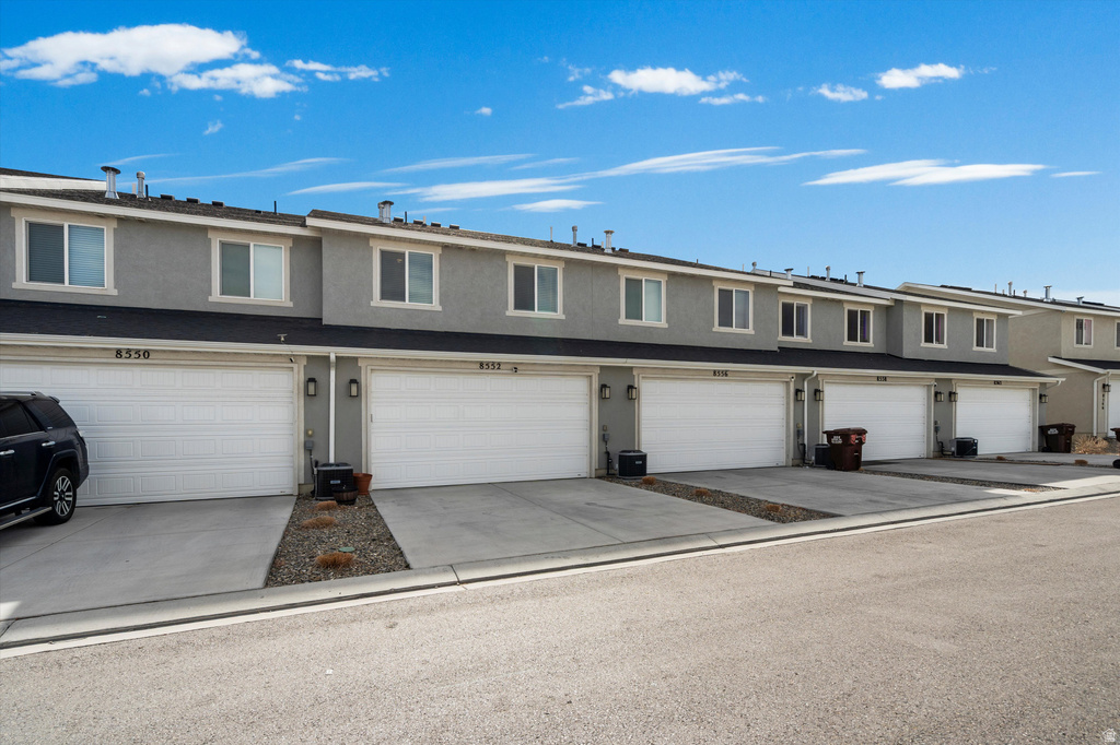 8552 W CORDERO DR Magna, UT 84044