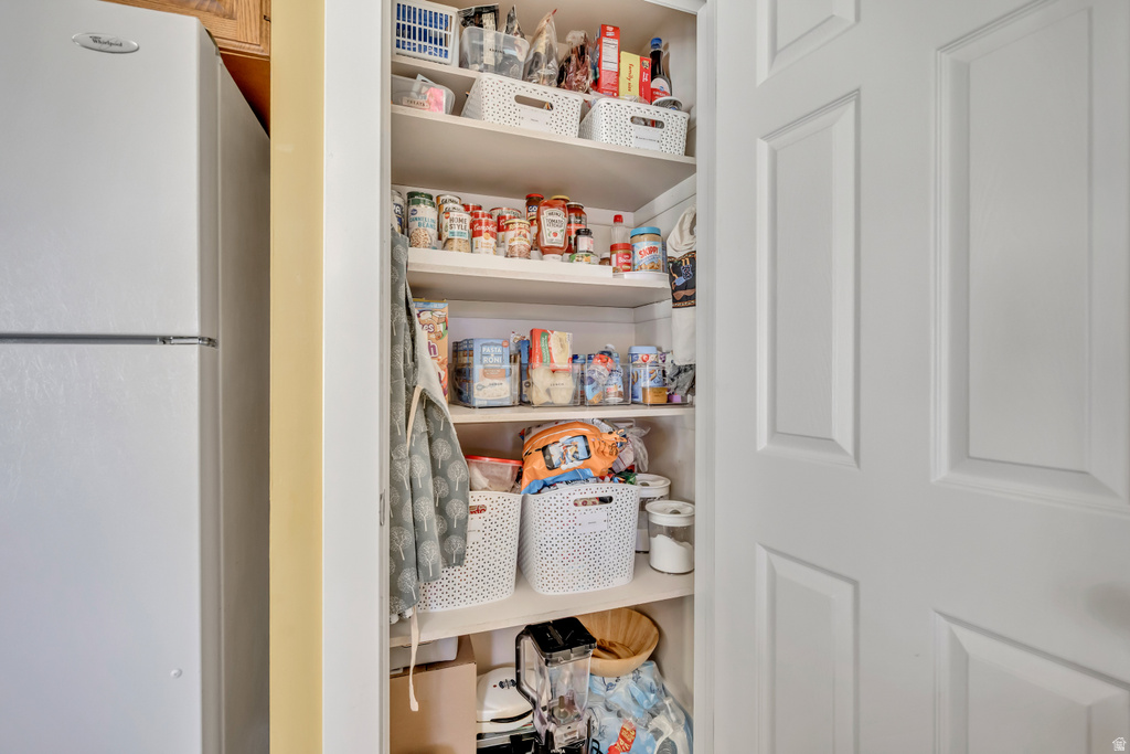 4916 S SWASEY CT Taylorsville, UT 84129