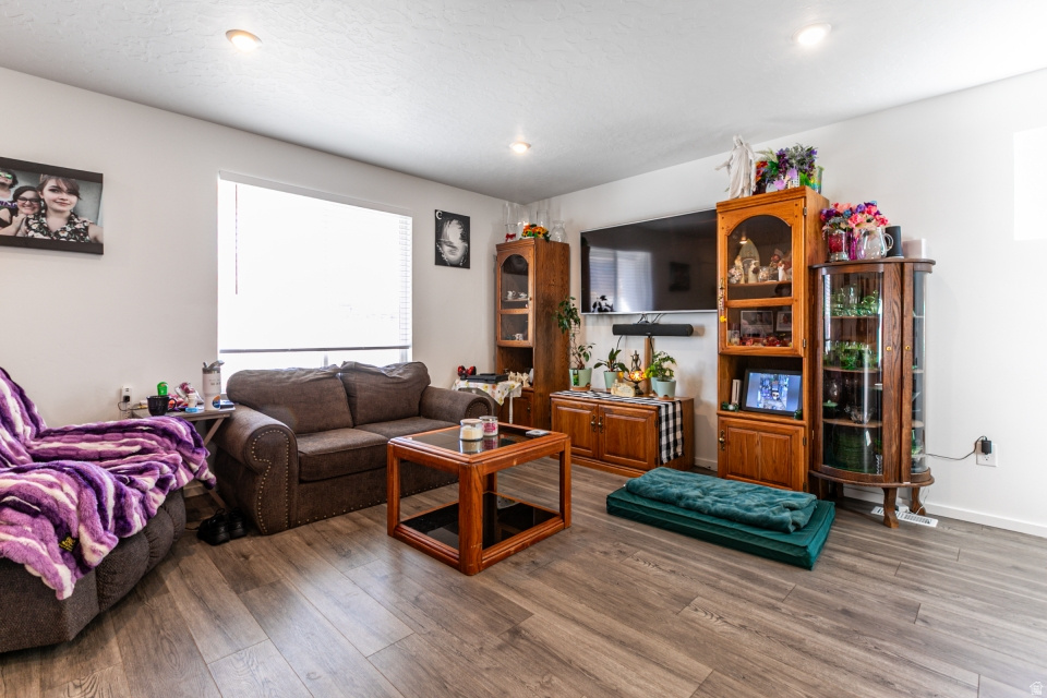 1822 N BLUE IRIS AVE #1055 Tooele, UT 84074