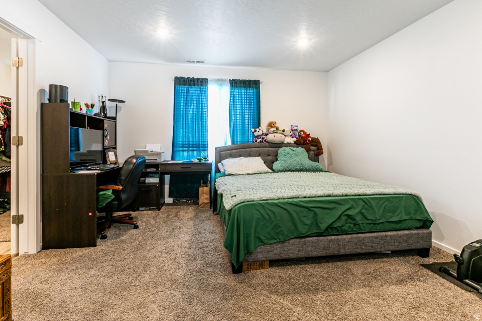 1822 N BLUE IRIS AVE #1055 Tooele, UT 84074