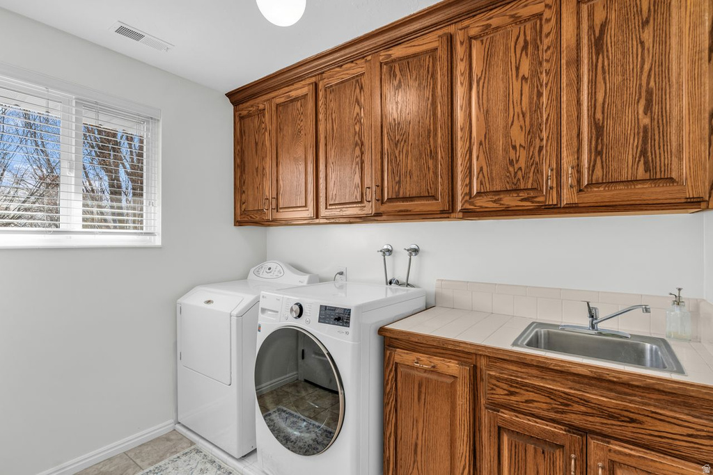 8921 S SHADY MEADOW DR Sandy, UT 84093