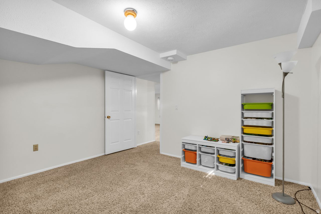 8921 S SHADY MEADOW DR Sandy, UT 84093