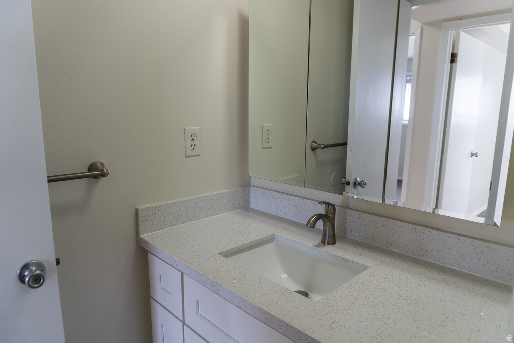 450 E CREEKSIDE CIR #B Murray, UT 84107