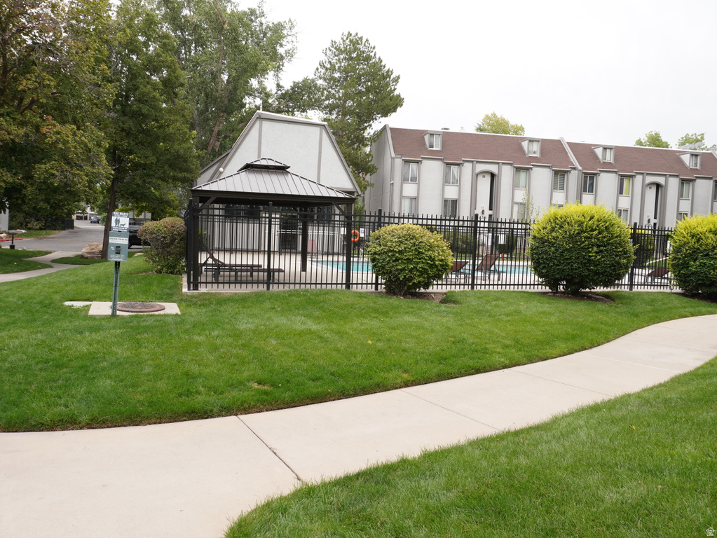 450 E CREEKSIDE CIR #B Murray, UT 84107