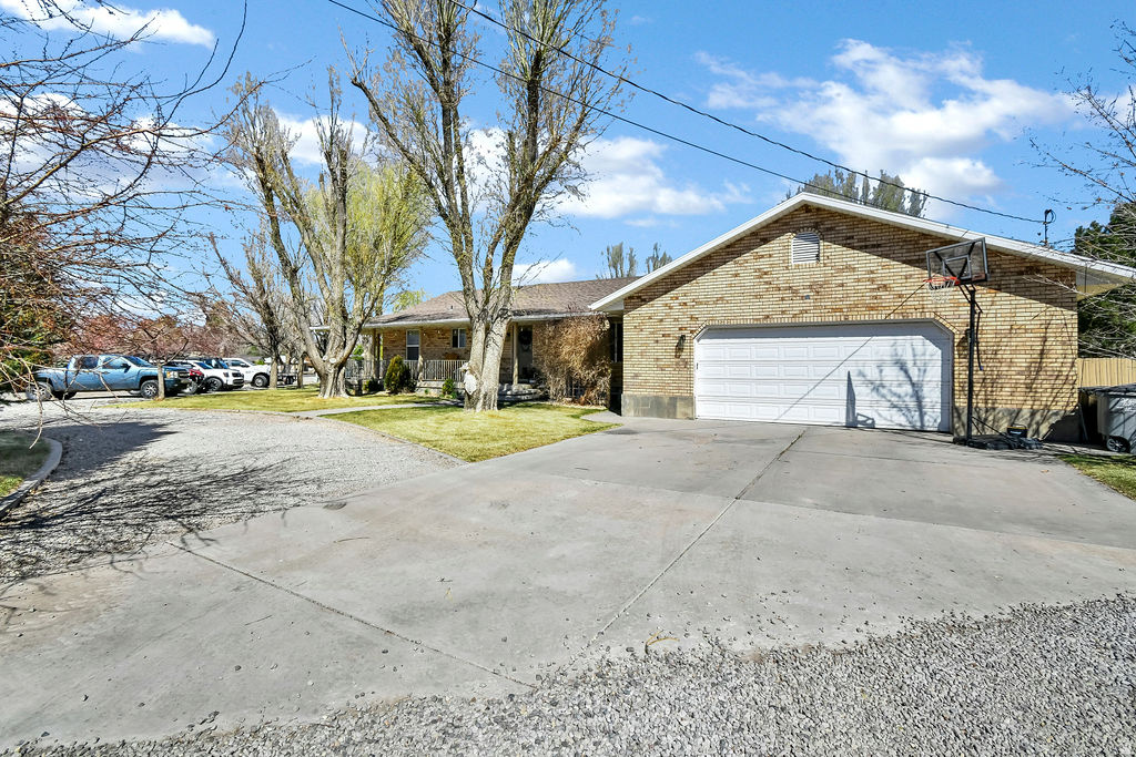 96 W 400 S Monroe, UT 84754