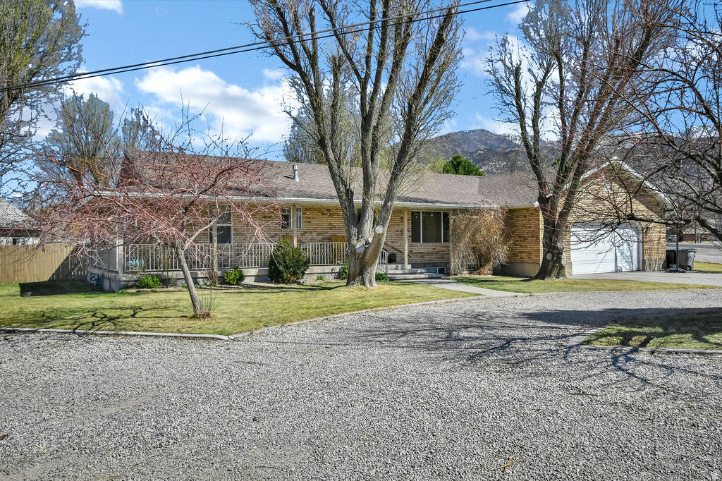 96 W 400 S Monroe, UT 84754