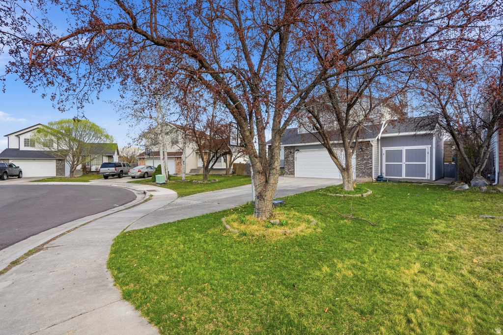 6853 S MULLIEN DR West Jordan, UT 84081