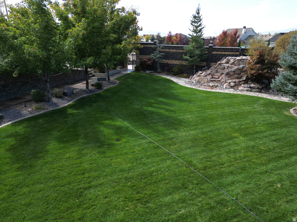 11865 N ATLAS DR Highland, UT 84003