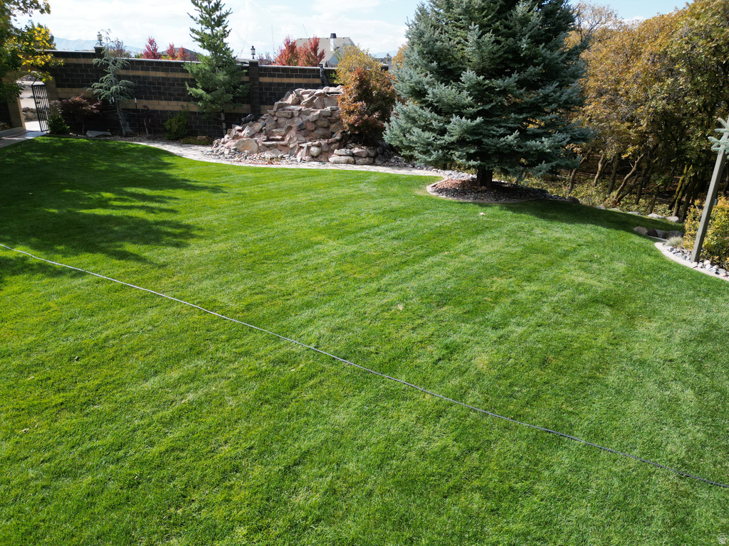 11865 N ATLAS DR Highland, UT 84003