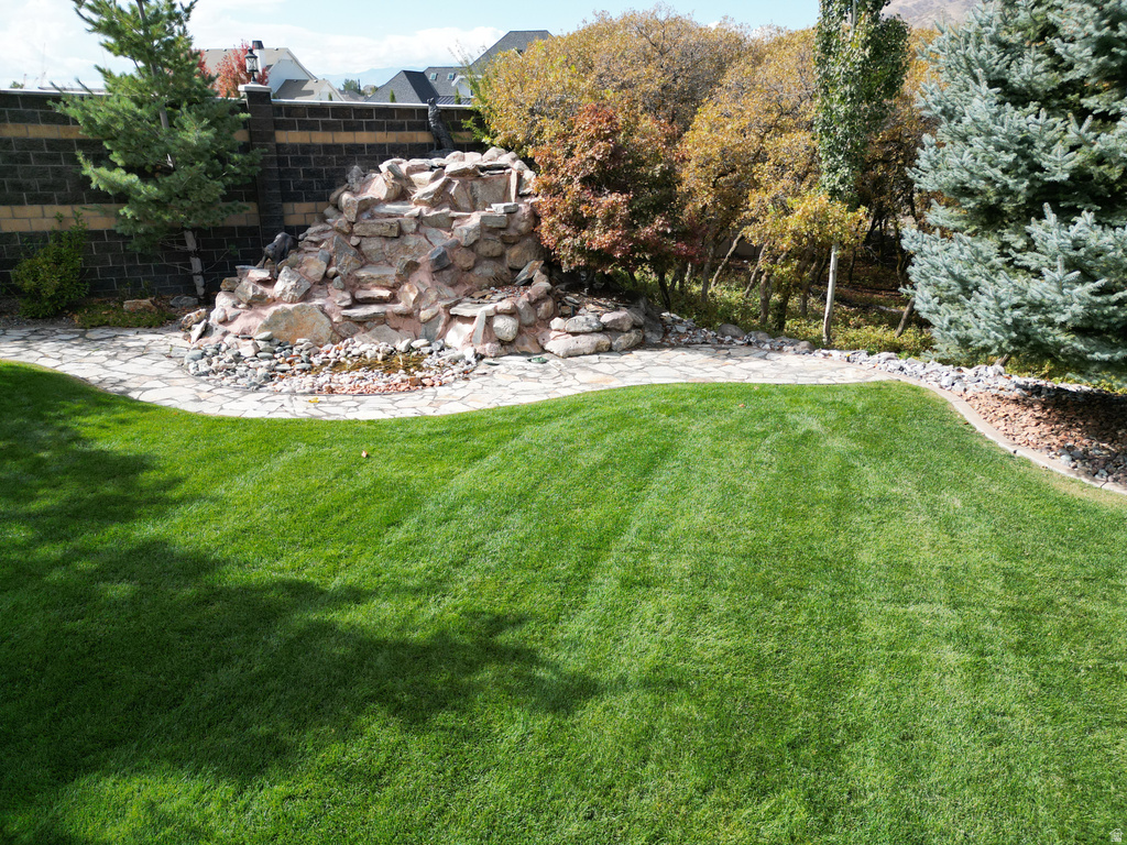 11865 N ATLAS DR Highland, UT 84003