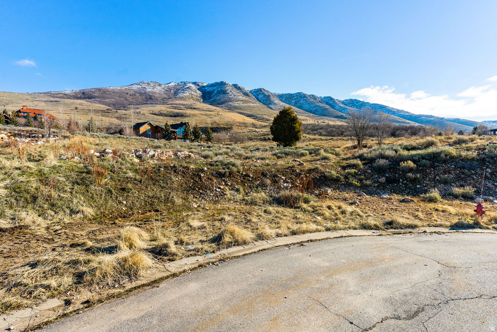 5630 E HIGHLAND VIEW CT Eden, UT 84310