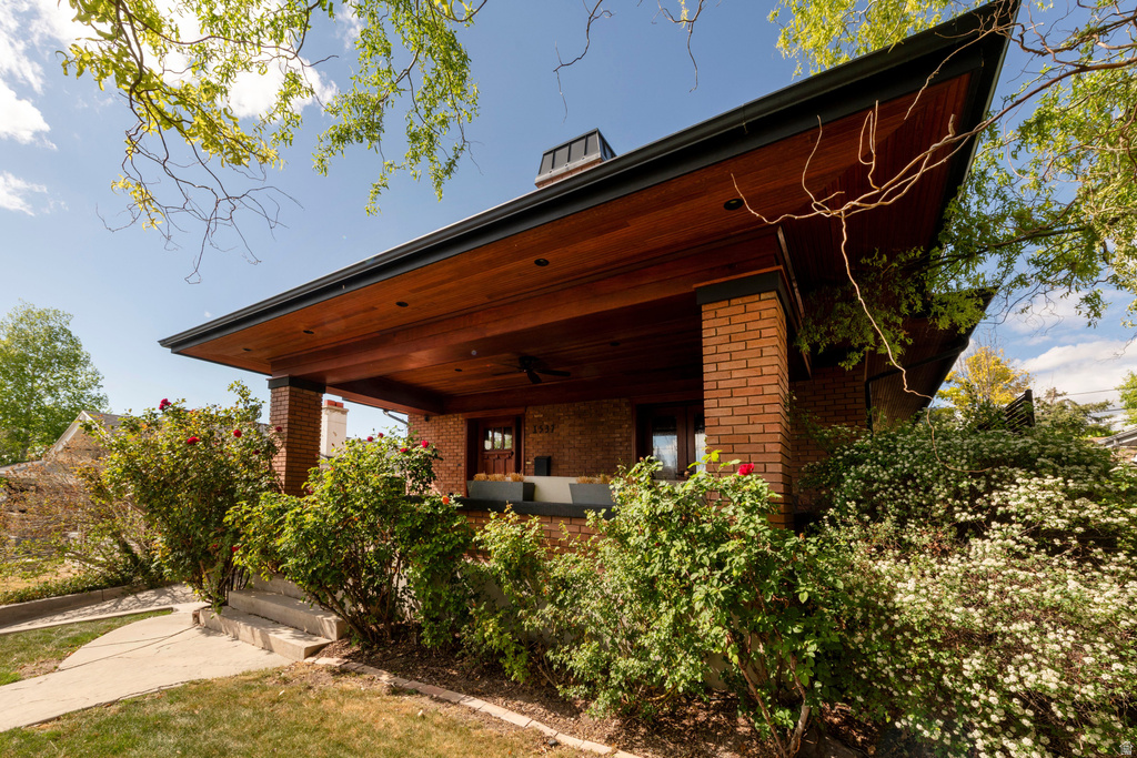 1537 E EMERSON AVE Salt Lake City, UT 84105